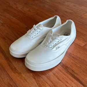 Men’s White Vans